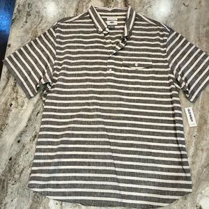 Men’s Old Navy size L short sleeve button up shirt